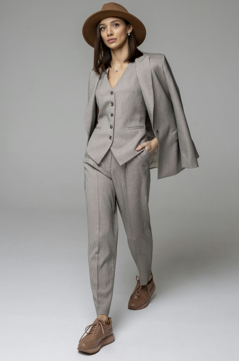 Women’s made-to-measure tailoring
